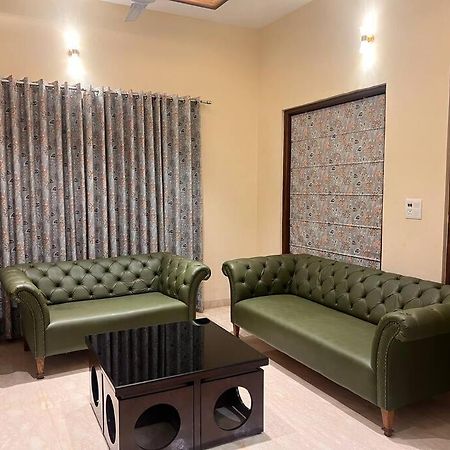 5Bhk Home Away From Home At Ranjit Avenue Amritsar Exteriör bild