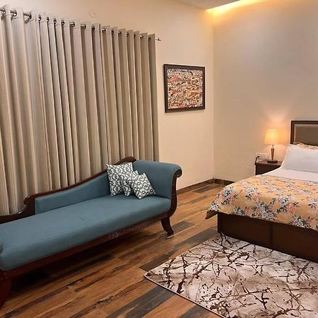 5Bhk Home Away From Home At Ranjit Avenue Amritsar Exteriör bild