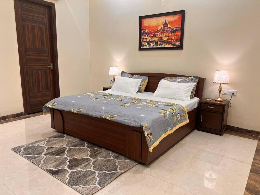 5Bhk Home Away From Home At Ranjit Avenue Amritsar Exteriör bild