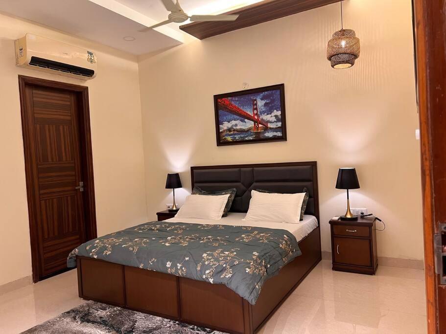 5Bhk Home Away From Home At Ranjit Avenue Amritsar Exteriör bild