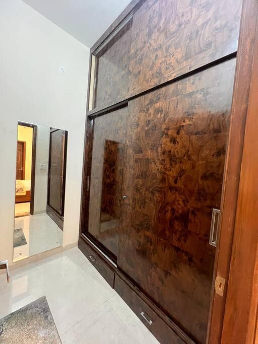 5Bhk Home Away From Home At Ranjit Avenue Amritsar Exteriör bild