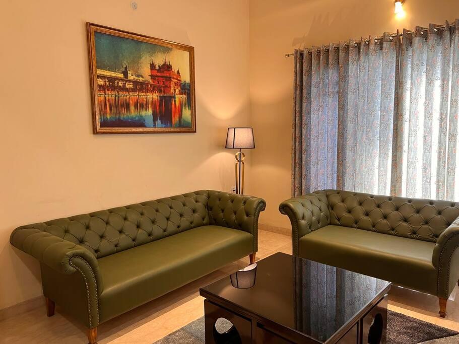 5Bhk Home Away From Home At Ranjit Avenue Amritsar Exteriör bild