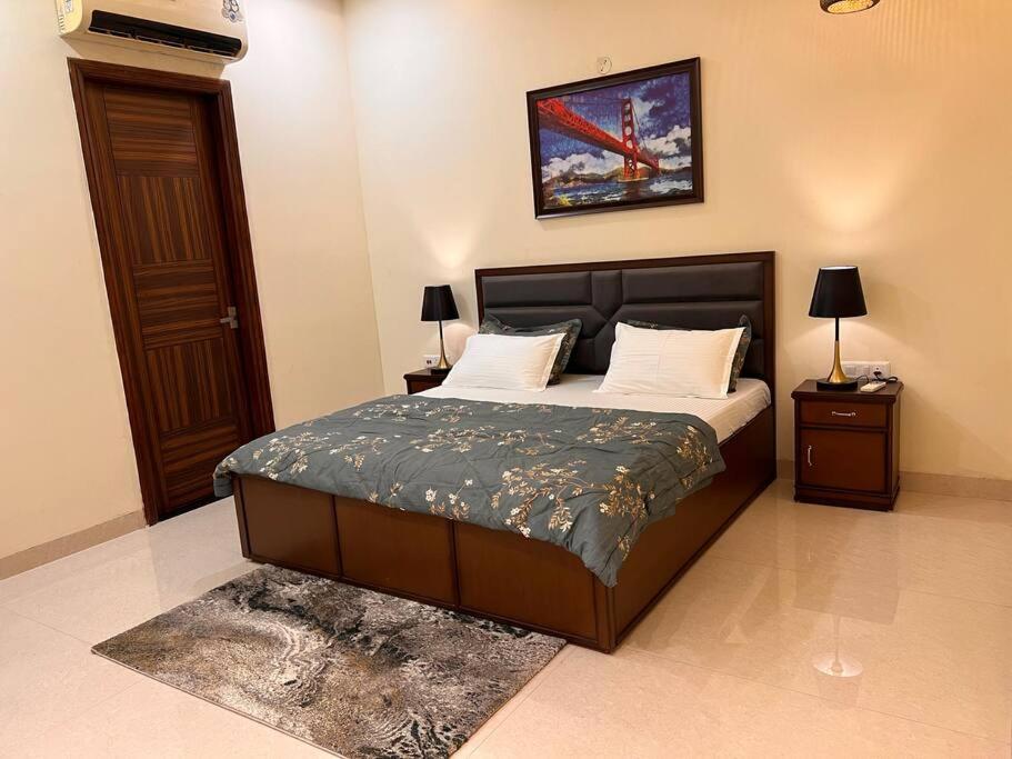 5Bhk Home Away From Home At Ranjit Avenue Amritsar Exteriör bild