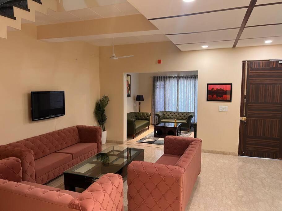 5Bhk Home Away From Home At Ranjit Avenue Amritsar Exteriör bild