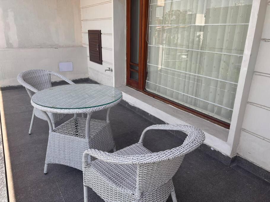 5Bhk Home Away From Home At Ranjit Avenue Amritsar Exteriör bild